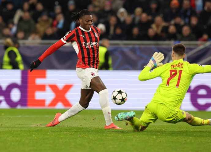 Slovan Bratislava vs AC Milan (00:45 – 27/11) | Xem lại trận đấu